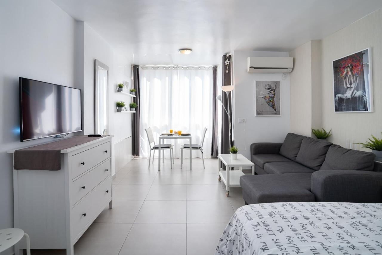 Benalmadena Sunny Days Apartment ภายนอก รูปภาพ